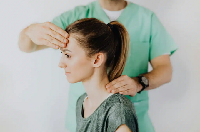 How a Headache Chiropractor in Omaha Can Help You Find Lasting Relief
